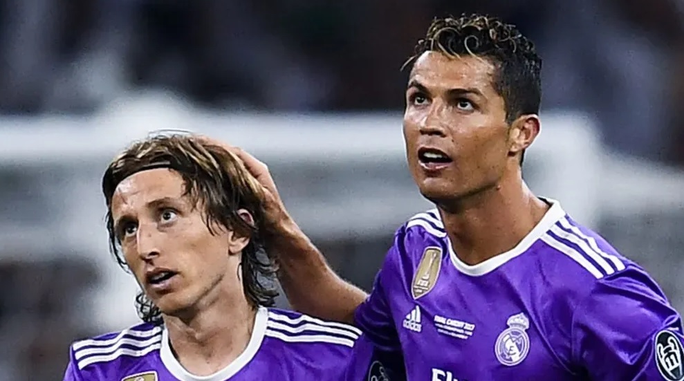Huyền thoại Modric chia tay Real Madrid: Ronaldo gửi lời tri ân xúc động