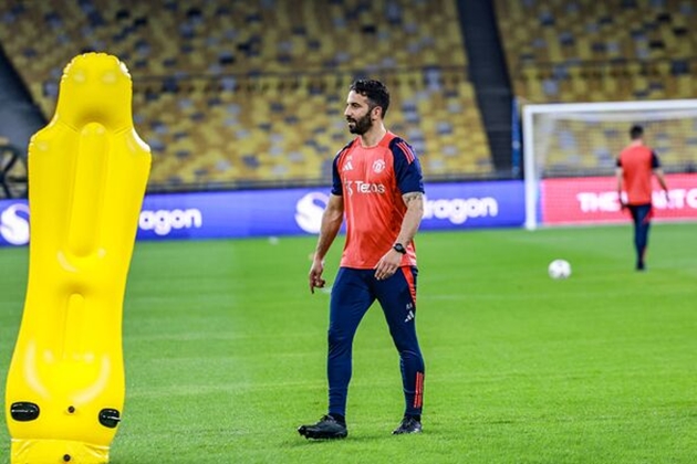 Thử thách chiến thuật của HLV Ruben Amorim tại Manchester United