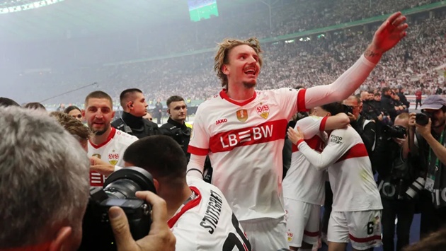 Bayern Munich Vấp Ngã Trước Bức Tường Stuttgart Trong Cuộc Đua Chữ Ký Nick Woltemade